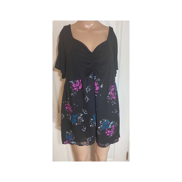 torrid Tops - Torrid floral blouse